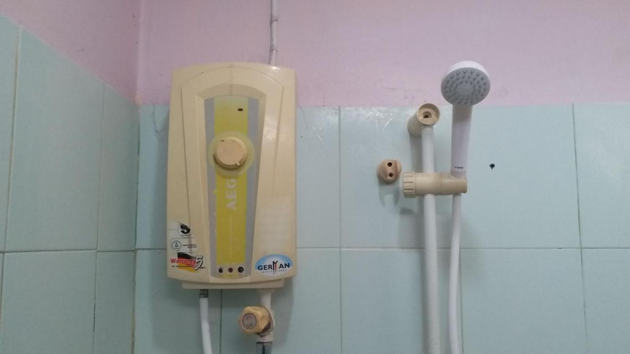Pak Chong The 99 Inn Hotel מראה חיצוני תמונה