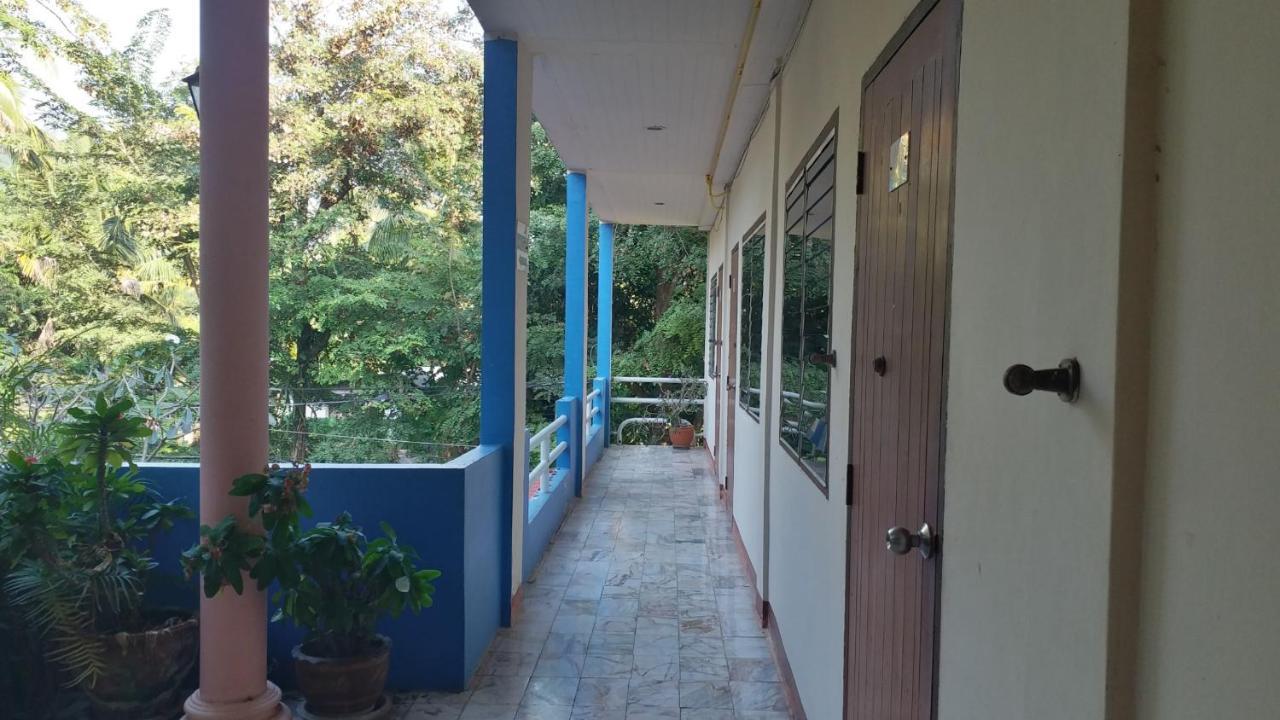 Pak Chong The 99 Inn Hotel מראה חיצוני תמונה