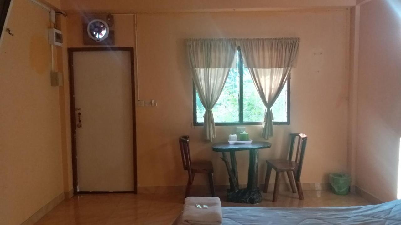 Pak Chong The 99 Inn Hotel מראה חיצוני תמונה