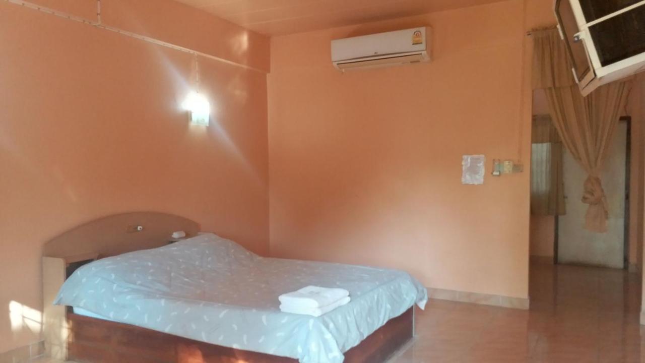 Pak Chong The 99 Inn Hotel מראה חיצוני תמונה